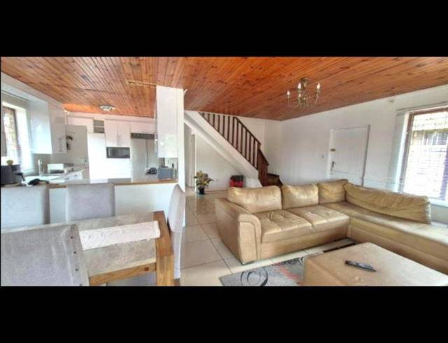 3 BEDROOM TOWNHOUSE FOR SALE IN BIRDSWOOD